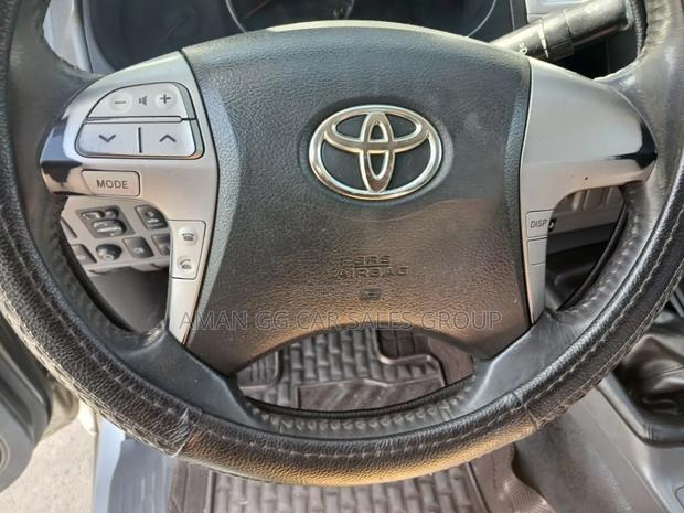 Toyota Hilux 2011 Silver