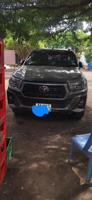Toyota Hilux 2019 Gray for sale