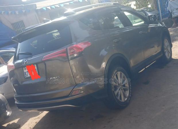 Toyota RAV4 2016 Pearl