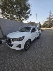 Toyota Hilux Revo Single Cab Petrol 2.7 RWD 2017 White for sale