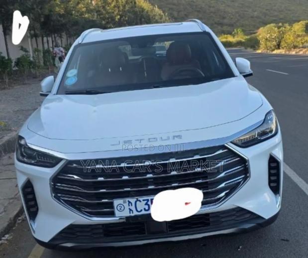 Jetour X70 Plus 2022 White