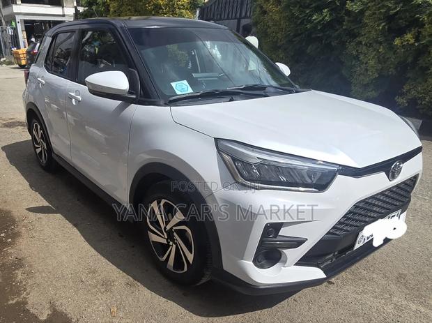 Toyota Raize 2022 White