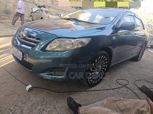 Toyota Corolla 2010 Green