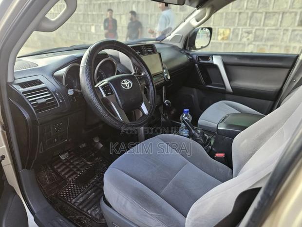 Toyota Land Cruiser Prado 2.8 D-4D 2015 Gold