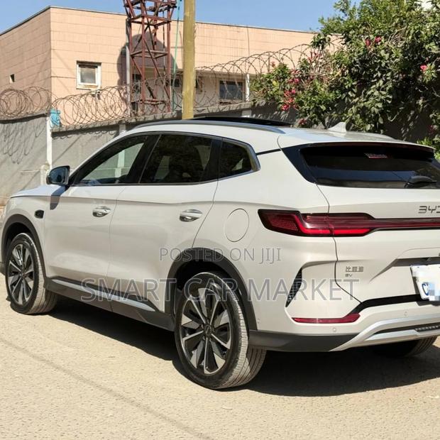 BYD Song Plus 2025 Gray