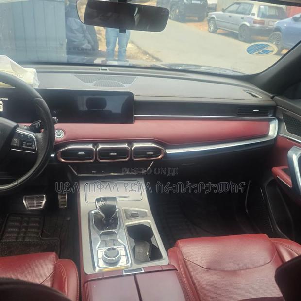 Jetour X70 Plus 2022 Beige