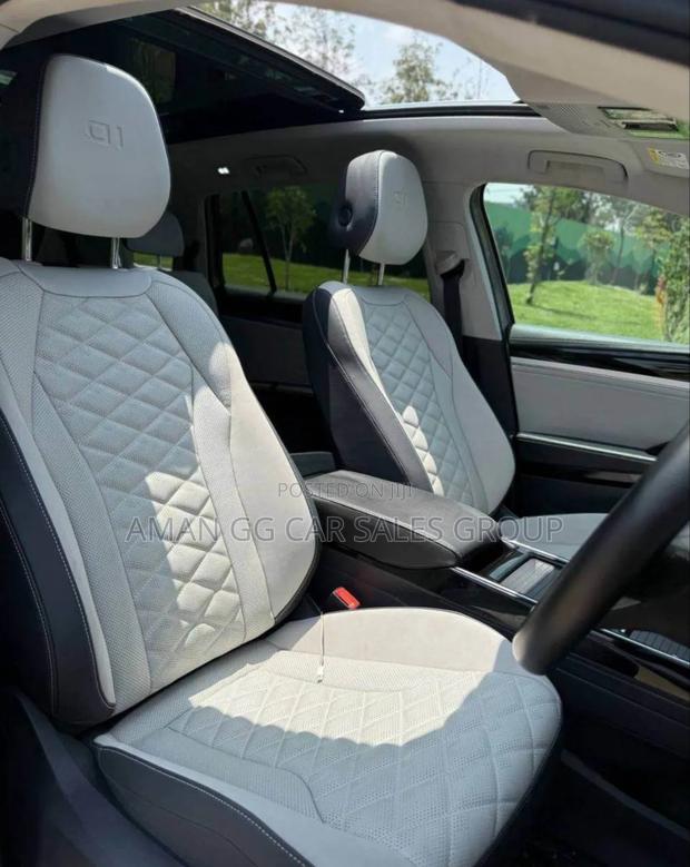 Volkswagen ID.6 2022 Gray