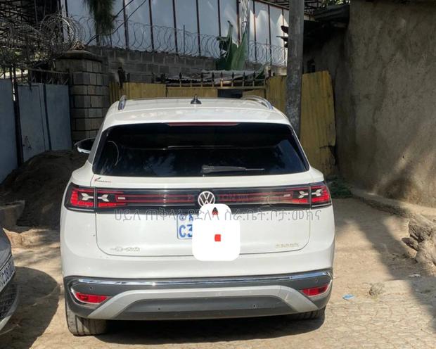 Volkswagen ID.6 2023 White