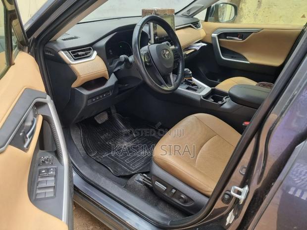 Toyota RAV4 Adventure 2021 Gray