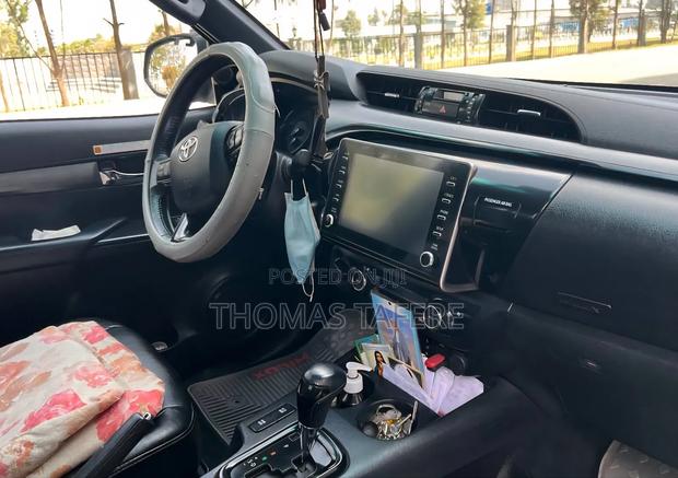 Toyota Hilux 2021
