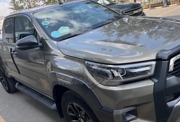 Toyota Hilux 2021