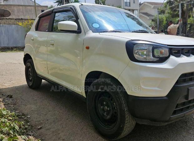 Suzuki S-Presso 2022 White