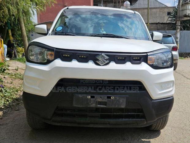 Suzuki S-Presso 2022 White