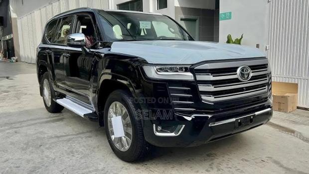 New Toyota Land Cruiser LC300 2025 Black