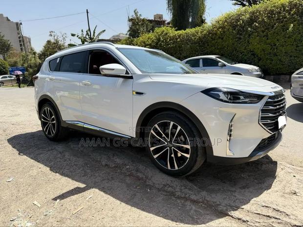Jetour X70 Plus 2022 White
