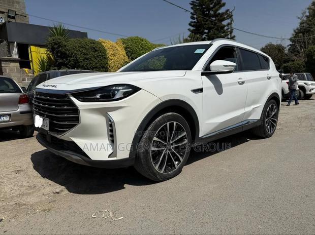 Jetour X70 Plus 2022 White