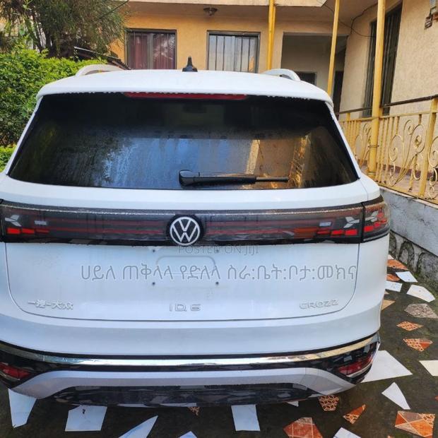 Volkswagen ID.6 2024 Ivory
