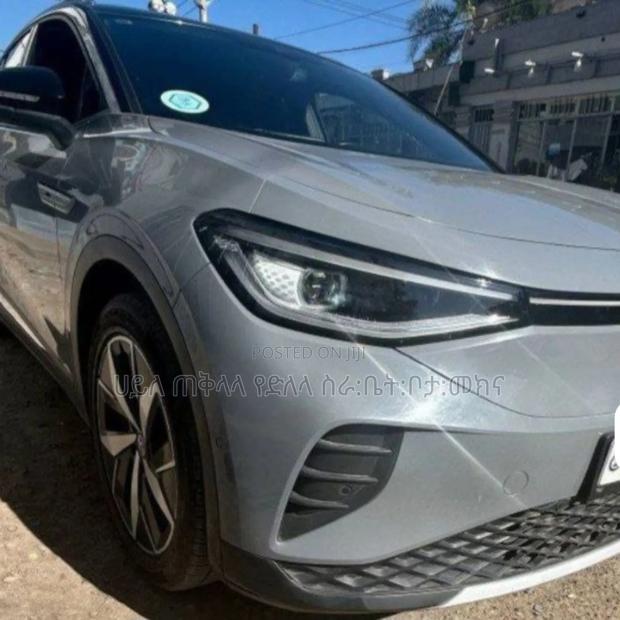 Volkswagen ID.4 2023 Gray