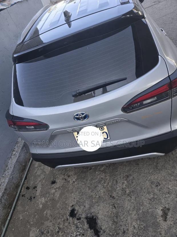 Toyota Corolla 2024 Silver