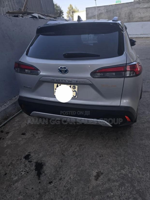 Toyota Corolla 2024 Silver