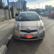 Toyota Yaris Base Hatchback 3dr 2010 Silver for sale
