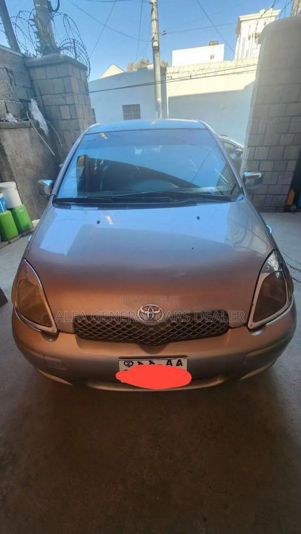 Toyota Vitz 2004