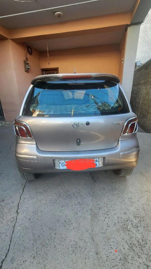 Toyota Vitz 2004