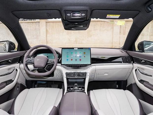 New BYD Song Plus 2025 Blue