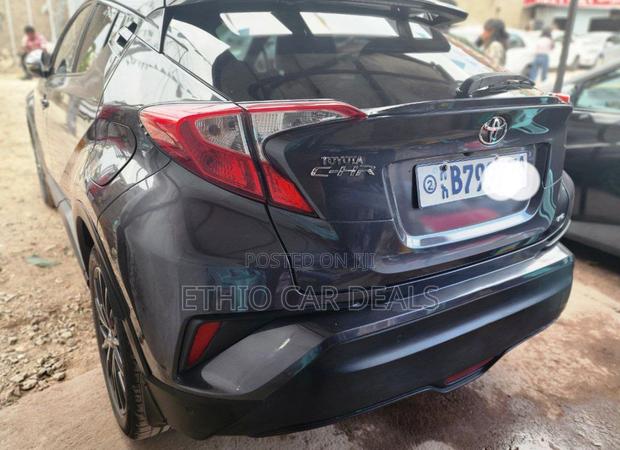 Toyota C-HR 2017 Matt Black