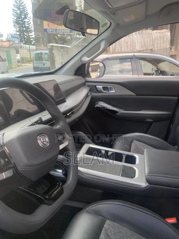 New Changan Hunter Plus 2.0 Petrol 4x4 2025 Silver