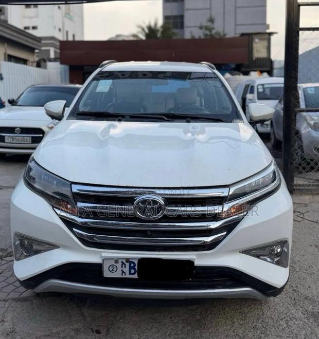 Toyota Rush 2023 White