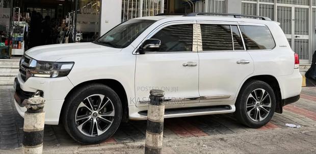 Toyota Land Cruiser 4.5 V8 TD 2020 White