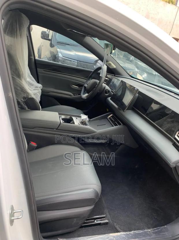 New BYD Qin L DM-i 2024 White