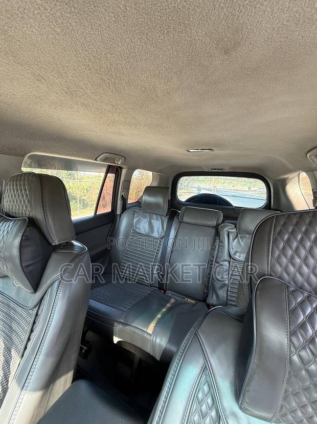 Toyota Land Cruiser Prado 2.7 i 2012 Black