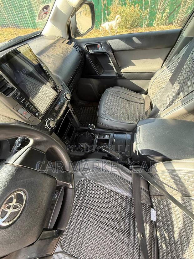 Toyota Land Cruiser Prado 2.7 i 2012 Black