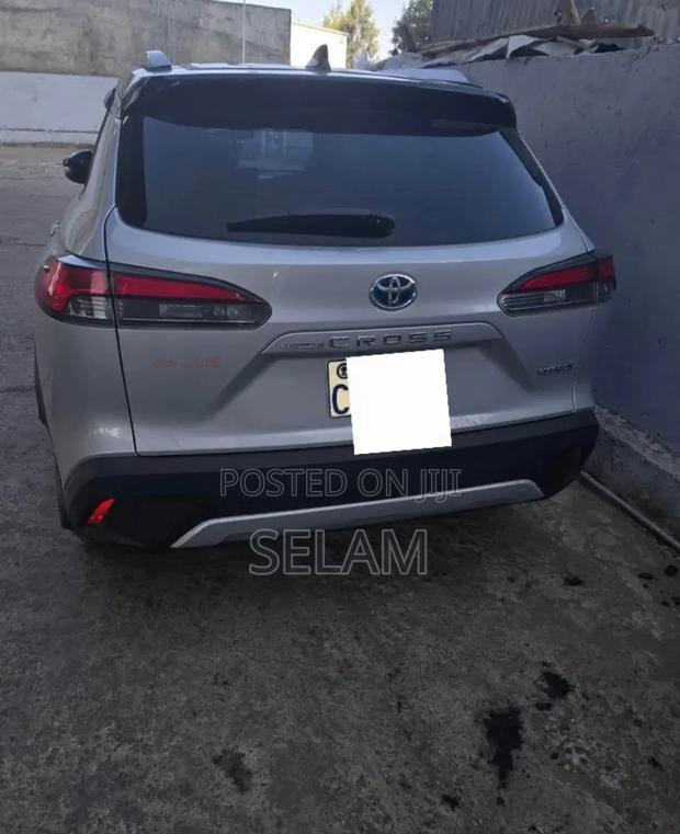 Toyota Corolla Cross 2024 Silver