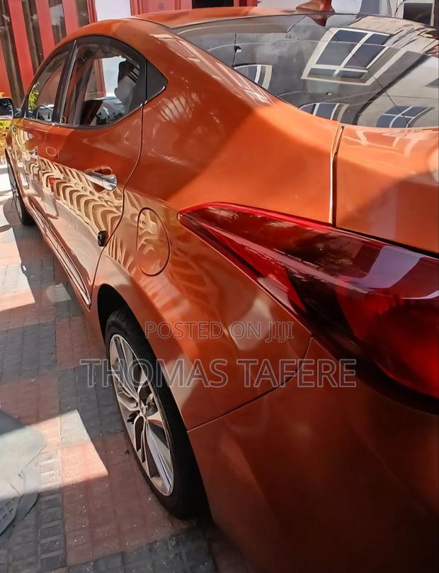 Hyundai Avante 2015