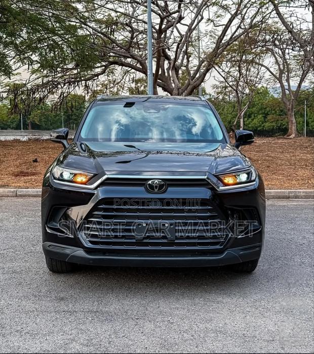 Toyota Grand Highlander Hybrid 2024 Black