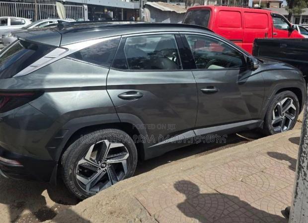 Hyundai Tucson 2022 Gray