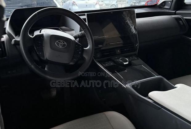 Toyota bZ4X 2024