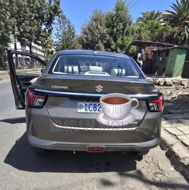 Suzuki Dzire 2025 Gray