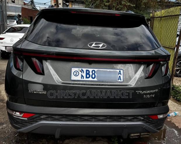 Hyundai Tucson SE 2022 Gray