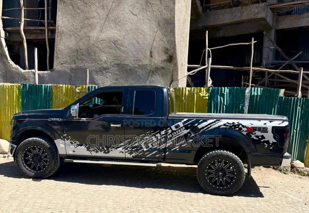 Ford F-150 2017 Black