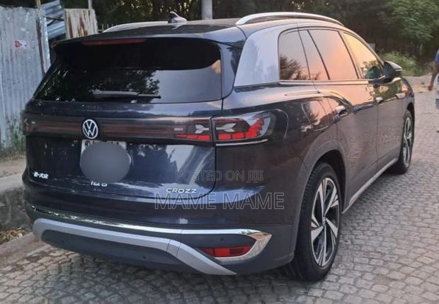 Volkswagen ID.6 2022 Black