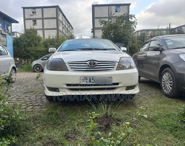 Toyota Corolla 2003 White