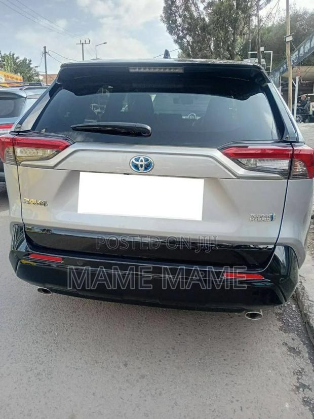 New Toyota RAV4 Plug-In Hybrid 2025 Silver
