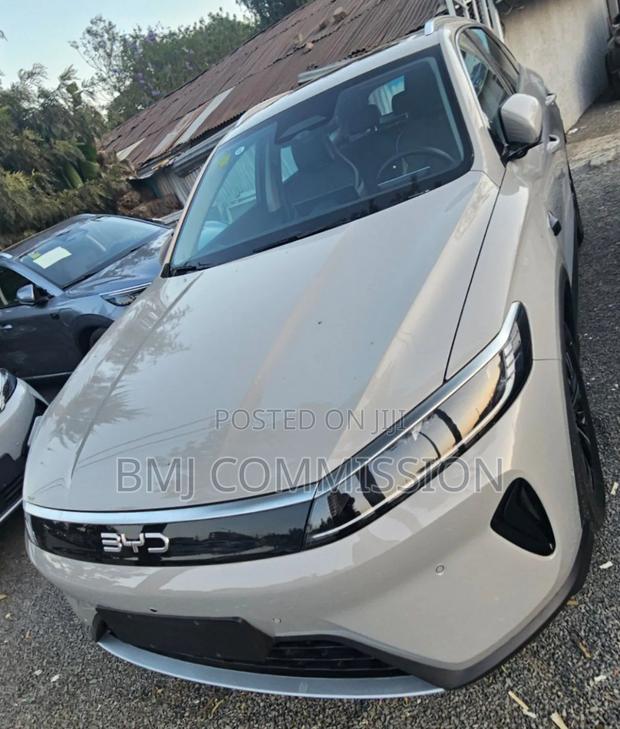 New BYD Seal DM-i 2025 White
