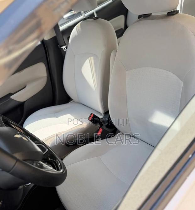 Mitsubishi Attrage 2022 Gray