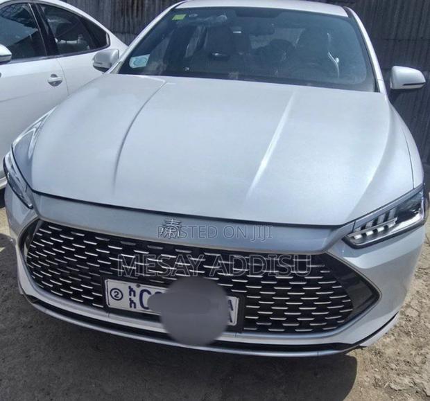 BYD Qin Plus DM-i 2025