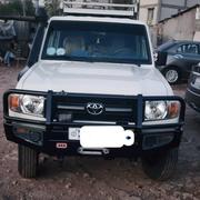 Toyota Land Cruiser 2017 Off white for sale
